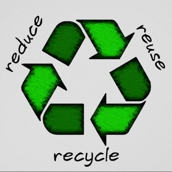 Meet your Posher, Dee. - Picture 3 of 3